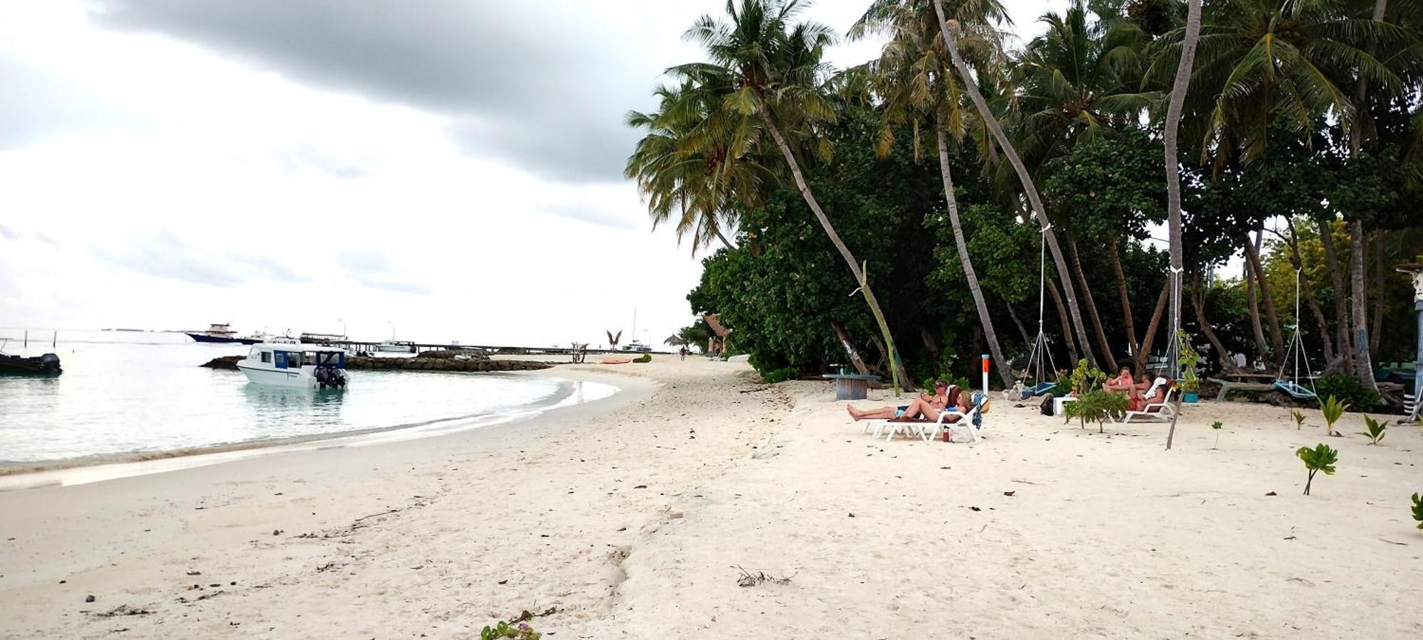 Madi Grand Maldives Hotel Fulidhoo Exterior photo